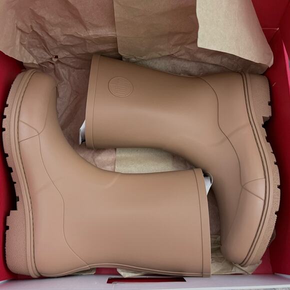 NIB FitFlop 10 Wonderwelly Short Waterproof Rubber Rain Boots Bootie Latte Tan - Picture 14 of 16